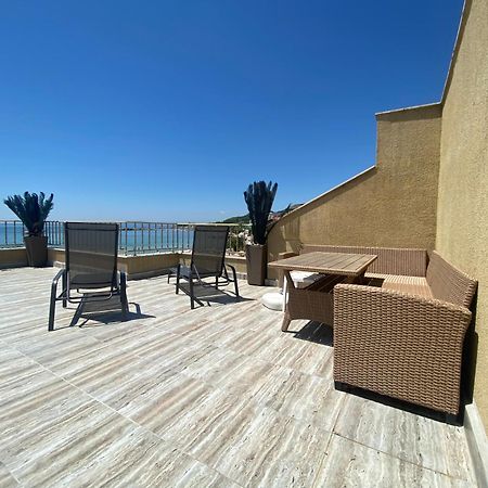 First Line On The Beach Cosy Sea Paradise Apartments Kavarna Extérieur photo