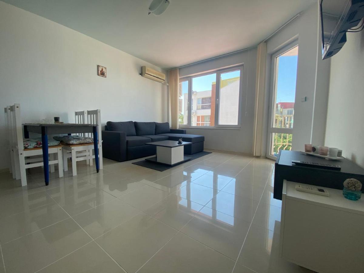 First Line On The Beach Cosy Sea Paradise Apartments Kavarna Extérieur photo