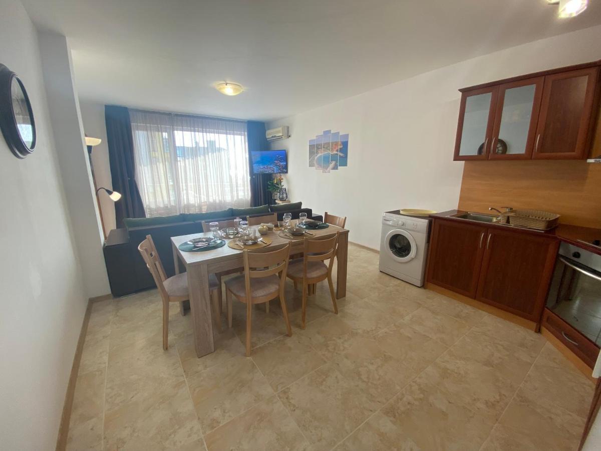 First Line On The Beach Cosy Sea Paradise Apartments Kavarna Extérieur photo