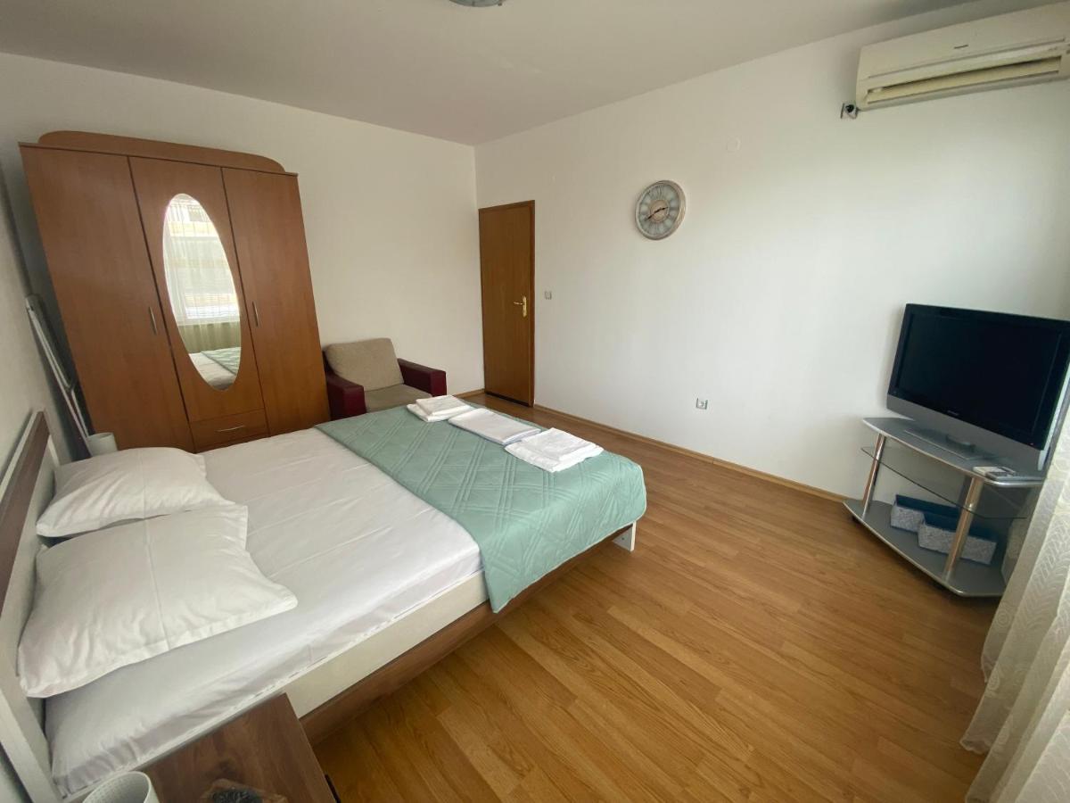 First Line On The Beach Cosy Sea Paradise Apartments Kavarna Extérieur photo