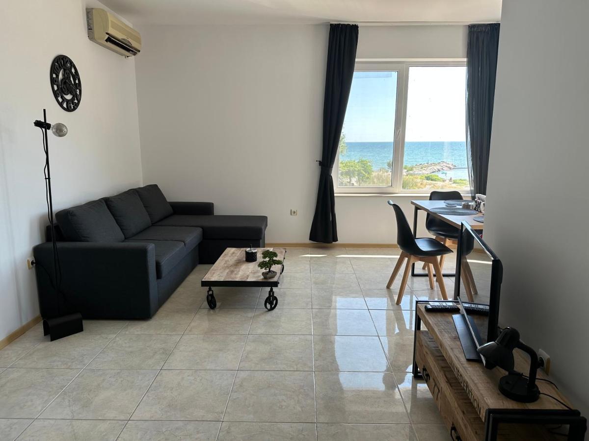 First Line On The Beach Cosy Sea Paradise Apartments Kavarna Extérieur photo