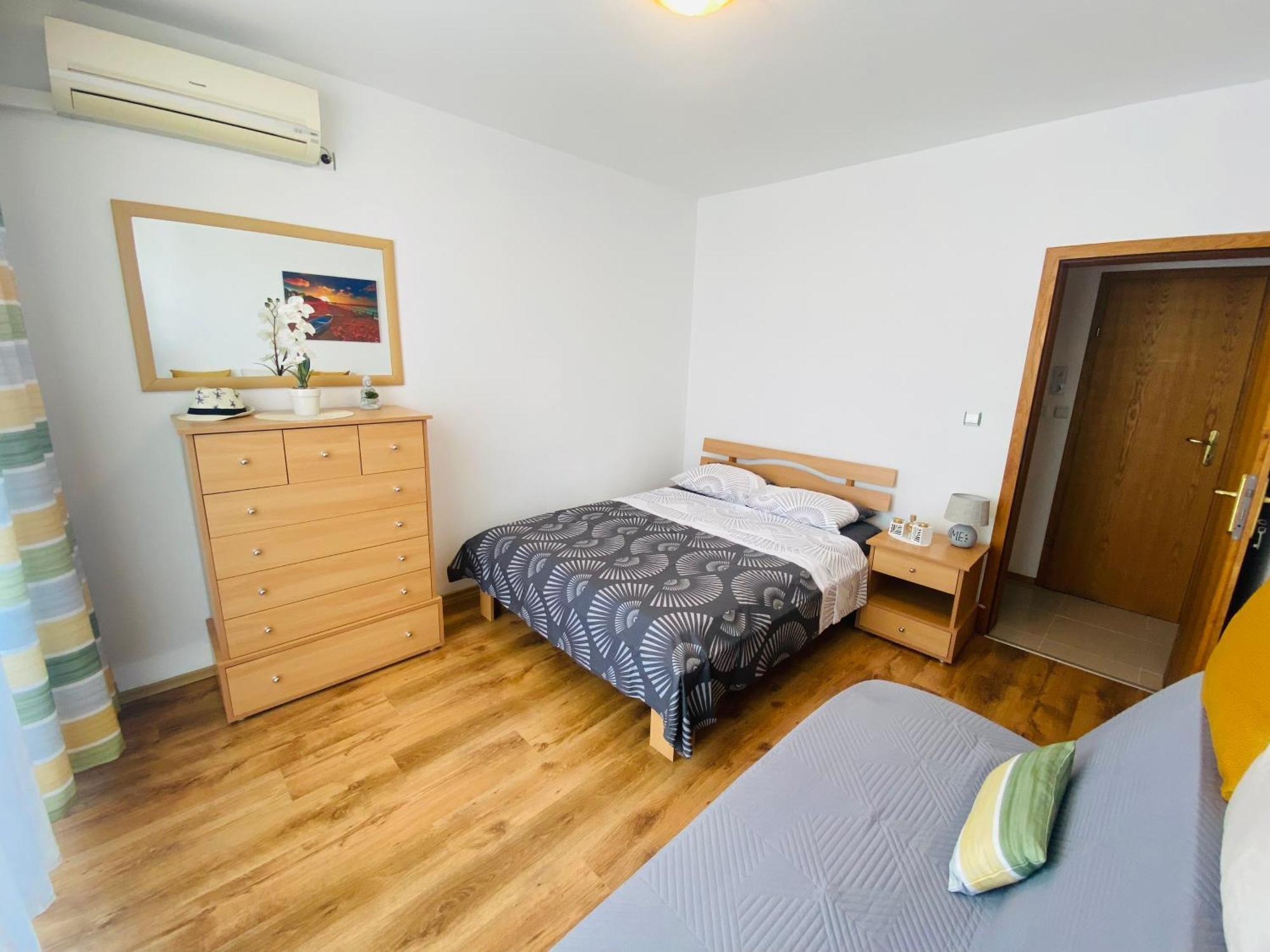 First Line On The Beach Cosy Sea Paradise Apartments Kavarna Extérieur photo